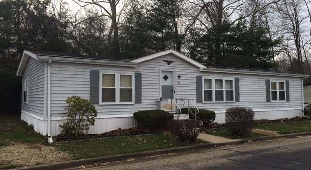 Photo of 408 Compass Cir SE, New Philadelphia, OH 44663