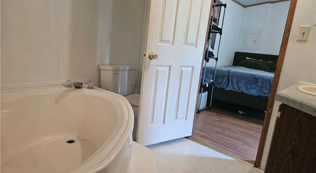 Photo of 157 W Monroe Cir, Jefferson, OH 44047