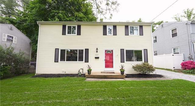 Photo of 1087 Madrid Dr, Akron, OH 44313