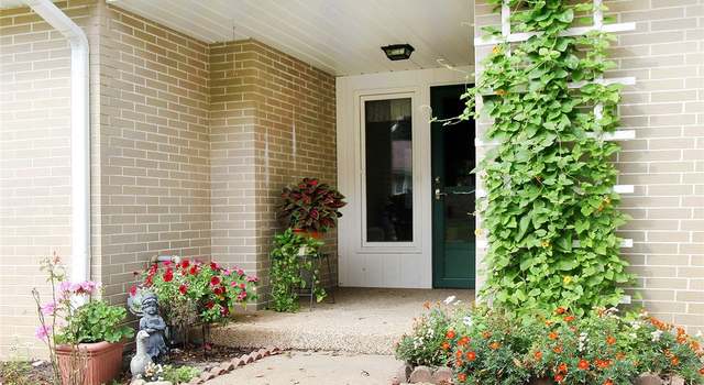 Photo of 1410 Parkdale Dr, Dover, OH 44622
