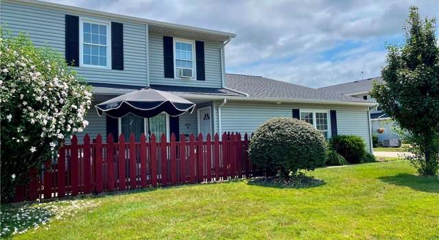 Photo of 6853 Beacon Dr Unit B, Mentor, OH 44060