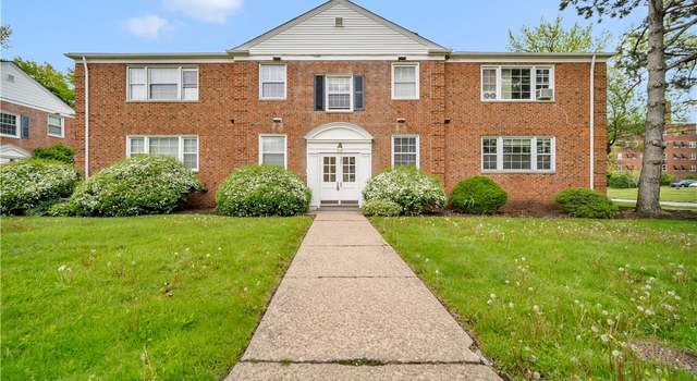 Photo of 2401 Euclid Hts Blvd Unit 1 - A, Cleveland Heights, OH 44106