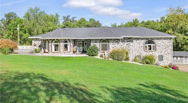 Photo of 65 Orchard Vue Dr, Colliers, WV 26035