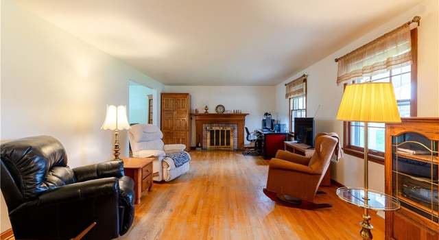 Photo of 2949 Algonquin Dr, Poland, OH 44514