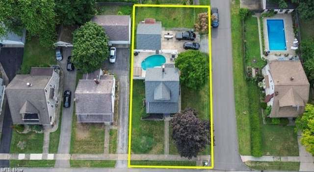 Photo of 506 Oak Knoll Ave SE, Warren, OH 44483