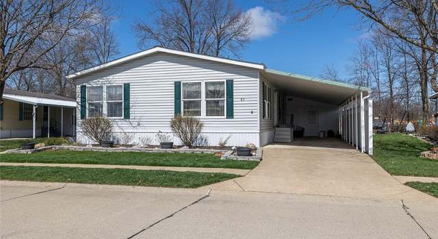 Photo of 85 Periwinkle Dr, Olmsted Township, OH 44138