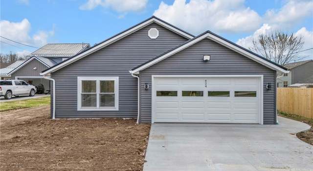 Photo of 424 Main St SE, Brewster, OH 44613