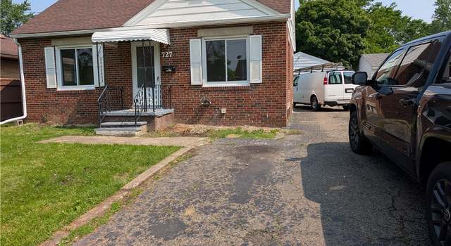 Photo of 727 N Firestone Blvd, Akron, OH 44306