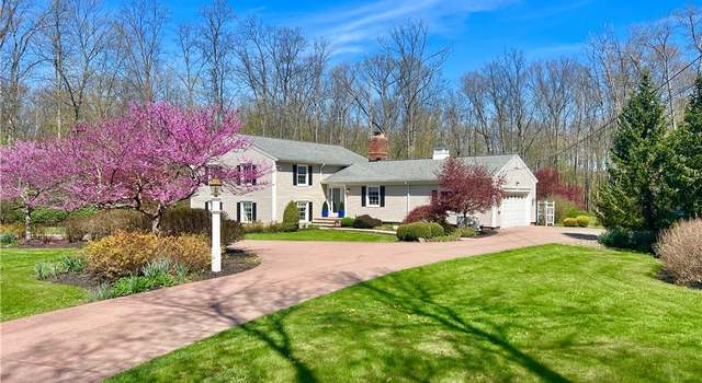 Photo of 7939 Gates Mills Estate Dr, Gates Mills, OH 44040