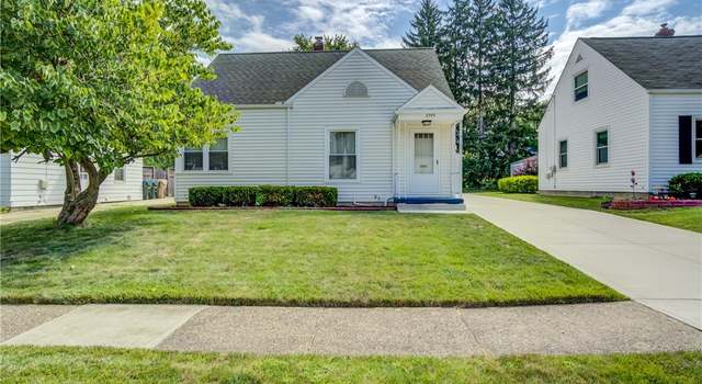 Photo of 2353 27th St, Cuyahoga Falls, OH 44223