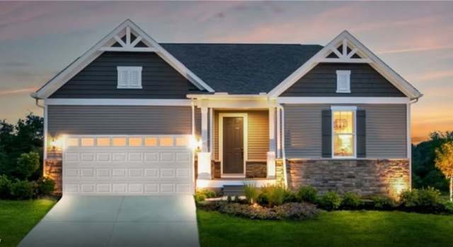 Photo of 3991 Crestview Dr, Uniontown, OH 44685