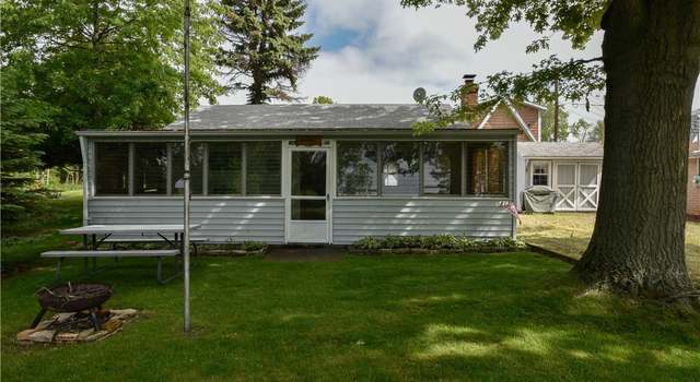 Photo of 5813 E Gordon Shore Dr, Port Clinton, OH 43452