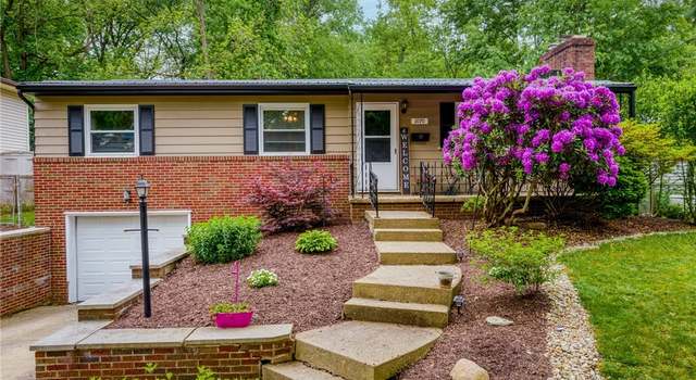 Photo of 1070 Middlecoff Dr, Akron, OH 44313