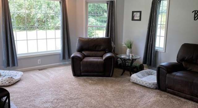 Photo of 544 Nassau St E, East Canton, OH 44730