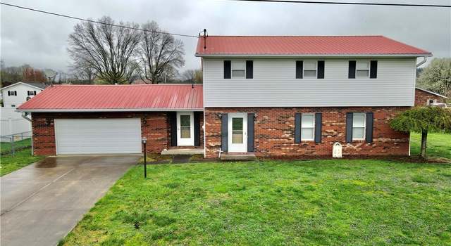 Photo of 30 Harris St, Newport, OH 45768