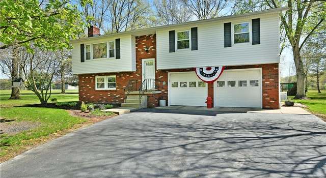 Photo of 379 Housel Craft Rd, Bristolville, OH 44402