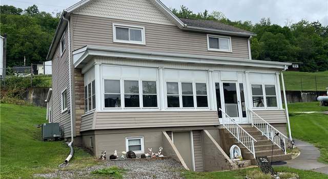 Photo of 455 Smithfield St, Dillonvale, OH 43917