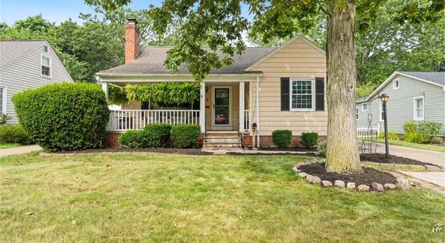 Photo of 550 Parkside Dr, Bay Village, OH 44140