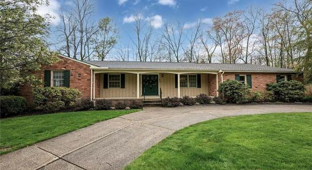 Photo of 6864 Hickory Hill Dr, Mayfield Village, OH 44143