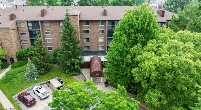 Photo of 160 Fox Hollow Dr Unit 504B, Mayfield Heights, OH 44124