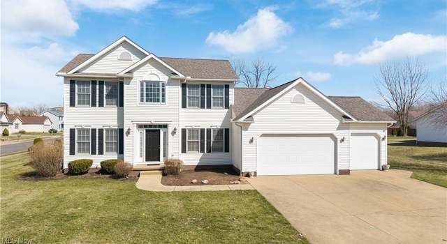 Photo of 534 Quail Hollow Ave NE, Canton, OH 44704
