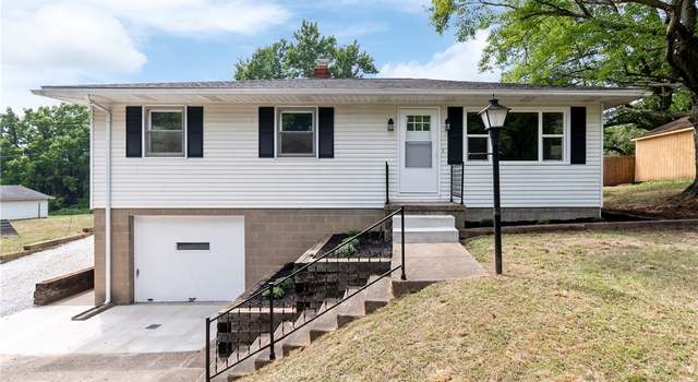 Photo of 1716 Betz Rd, Akron, OH 44306