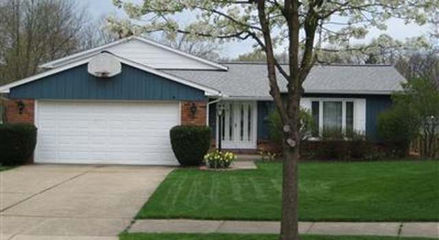 Photo of 4613 S Lyn Cir, South Euclid, OH 44121