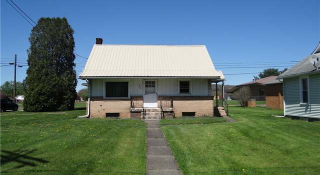 Photo of 221 W Wood St, Malvern, OH 44644