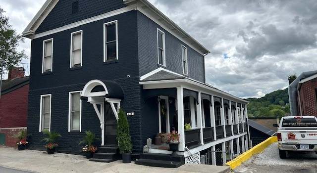 Photo of 419 Commerce St, Wellsburg, WV 26070