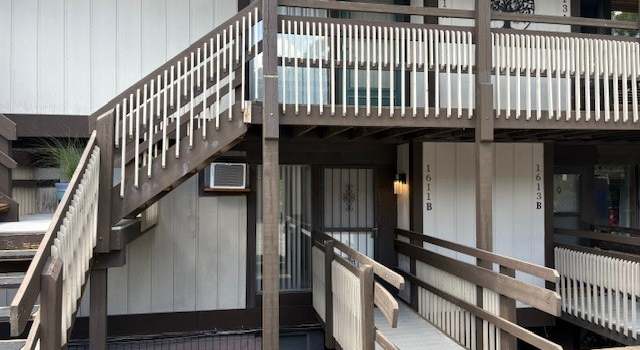 Photo of 1611 Treetop Trl Unit B, Akron, OH 44313
