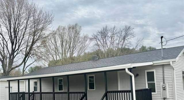 Photo of 242 28th St SW, Barberton, OH 44203