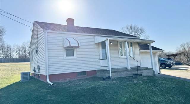 Photo of 1935 Village St SE, Canton, OH 44707