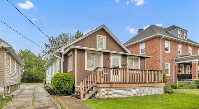 Photo of 209 2nd St, Fairport Harbor, OH 44077