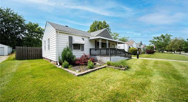 Photo of 5132 Chestnut Hill Dr, Willoughby, OH 44094