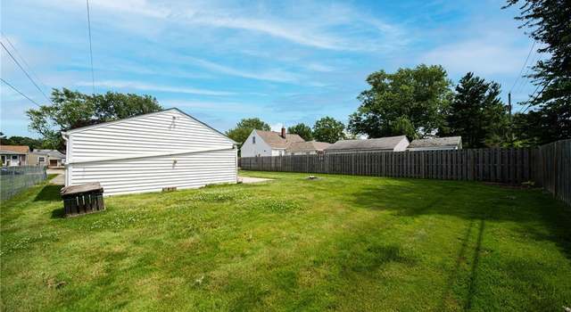 Photo of 5132 Chestnut Hill Dr, Willoughby, OH 44094