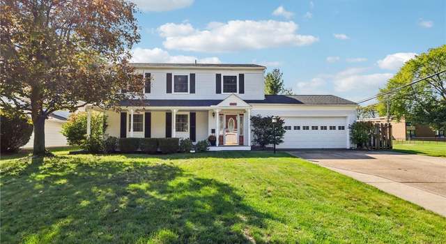 Photo of 26821 Sweetbriar Dr, North Olmsted, OH 44070