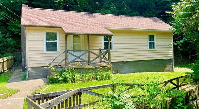 Photo of 978 Cove Rd, Weirton, WV 26062