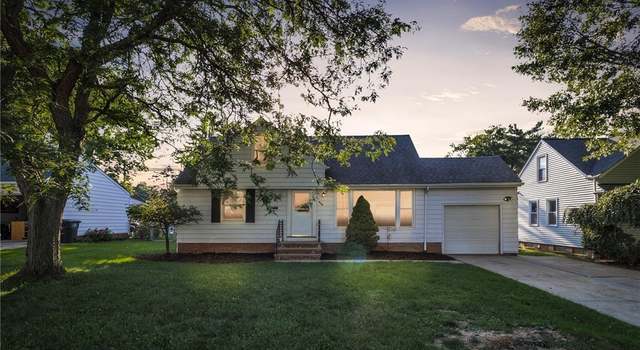 Photo of 938 Learidge Rd, Lyndhurst, OH 44124