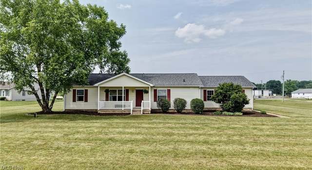 Photo of 5075 State Route 250 NW, Beach City, OH 44608