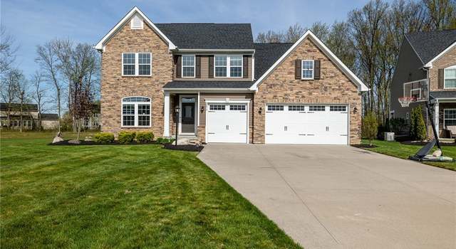 Photo of 2670 Fairview Dr, Avon, OH 44011