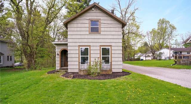 Photo of 460 Carthage Ave, Kent, OH 44240