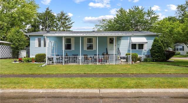 Photo of 8 Symphony St, Olmsted Township, OH 44138
