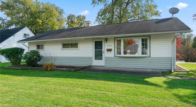 Photo of 4159 Woodmere Dr, Austintown, OH 44515