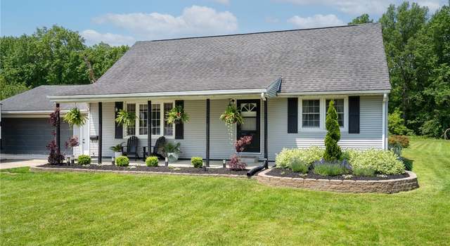 Photo of 320 N Lake St, South Amherst, OH 44001