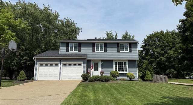 Photo of 1001 Old Farm Trl, Medina, OH 44256