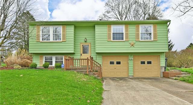 Photo of 8094 Castle Rock Dr NE, Warren, OH 44484