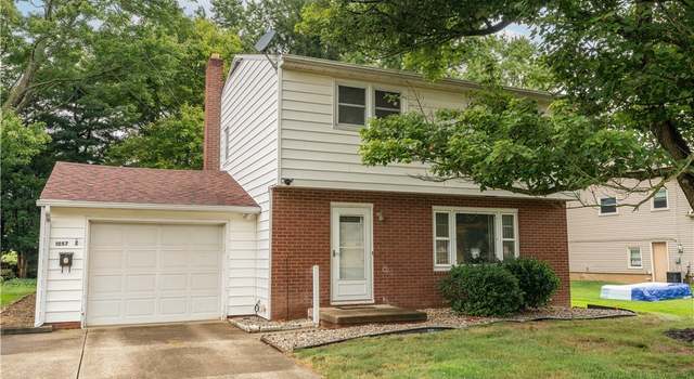 Photo of 1057 Dogwood Ave NE, North Canton, OH 44720