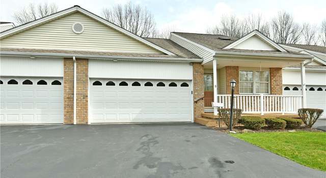 Photo of 8 Eagle Pointe Dr, Cortland, OH 44410