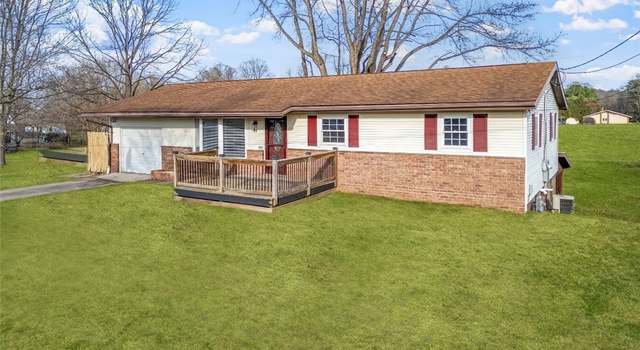 Photo of 102 Summit Rd, Marietta, OH 45750