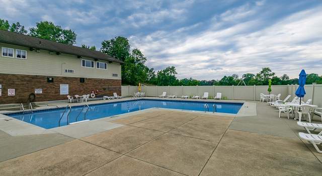 Photo of 8264 Deepwood Blvd #2, Mentor, OH 44060